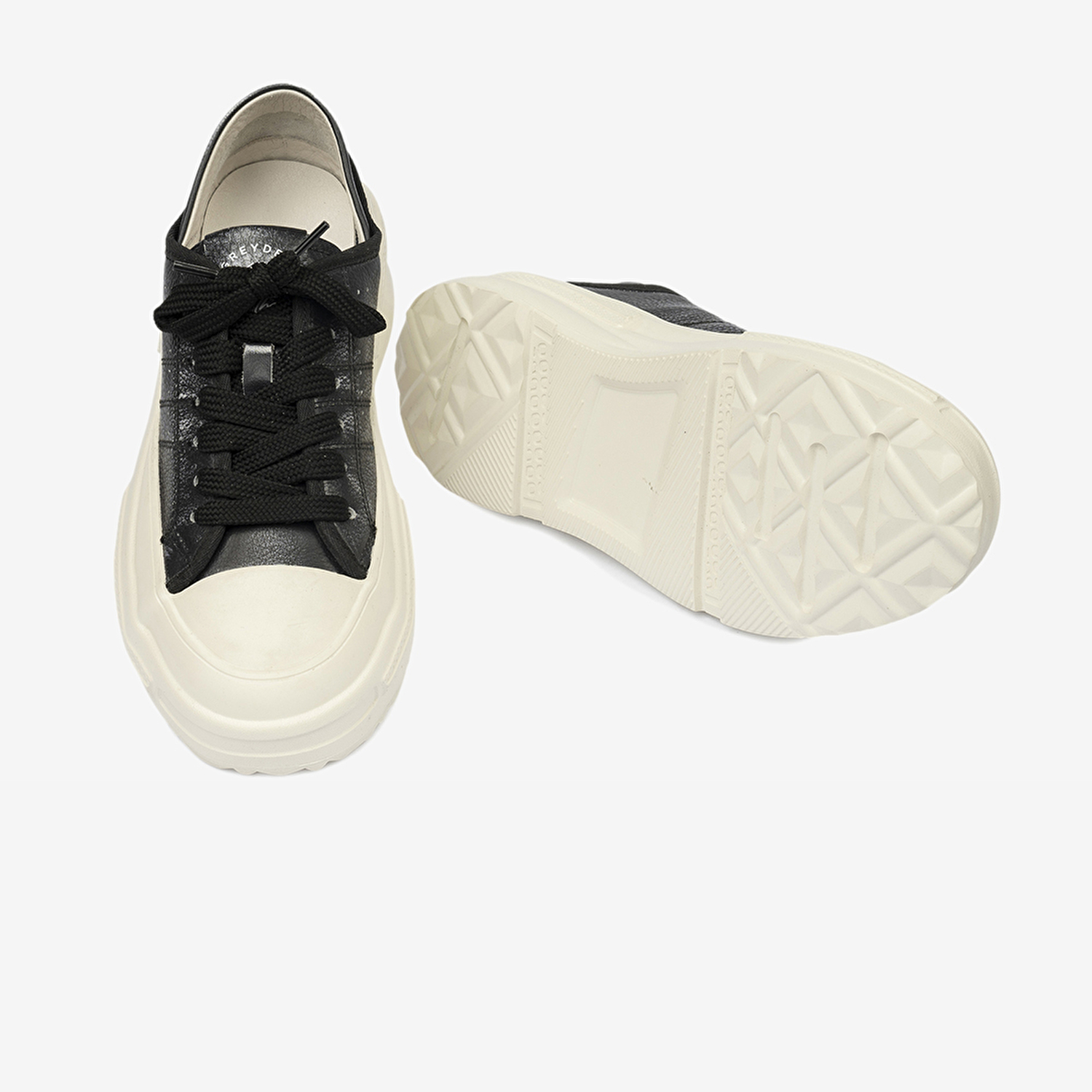 Kadın Siyah Beyaz Hakiki Deri Sneaker Ayakkabı 4Y2SA33400-6