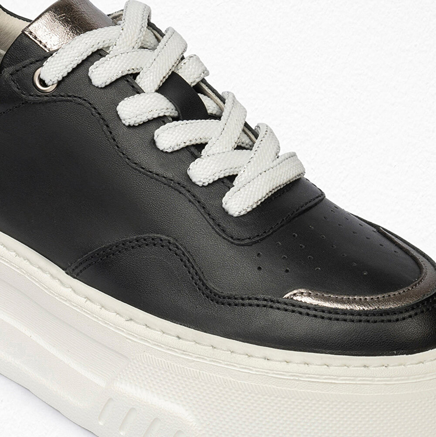 Kadın Siyah Çelik Hakiki Deri Sneaker Ayakkabı 4Y2SA59041-5